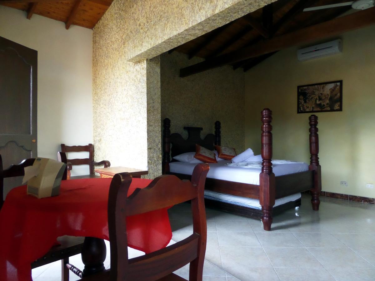Casa Morales Santa Fe Santa Fe de Antioquia Exterior photo